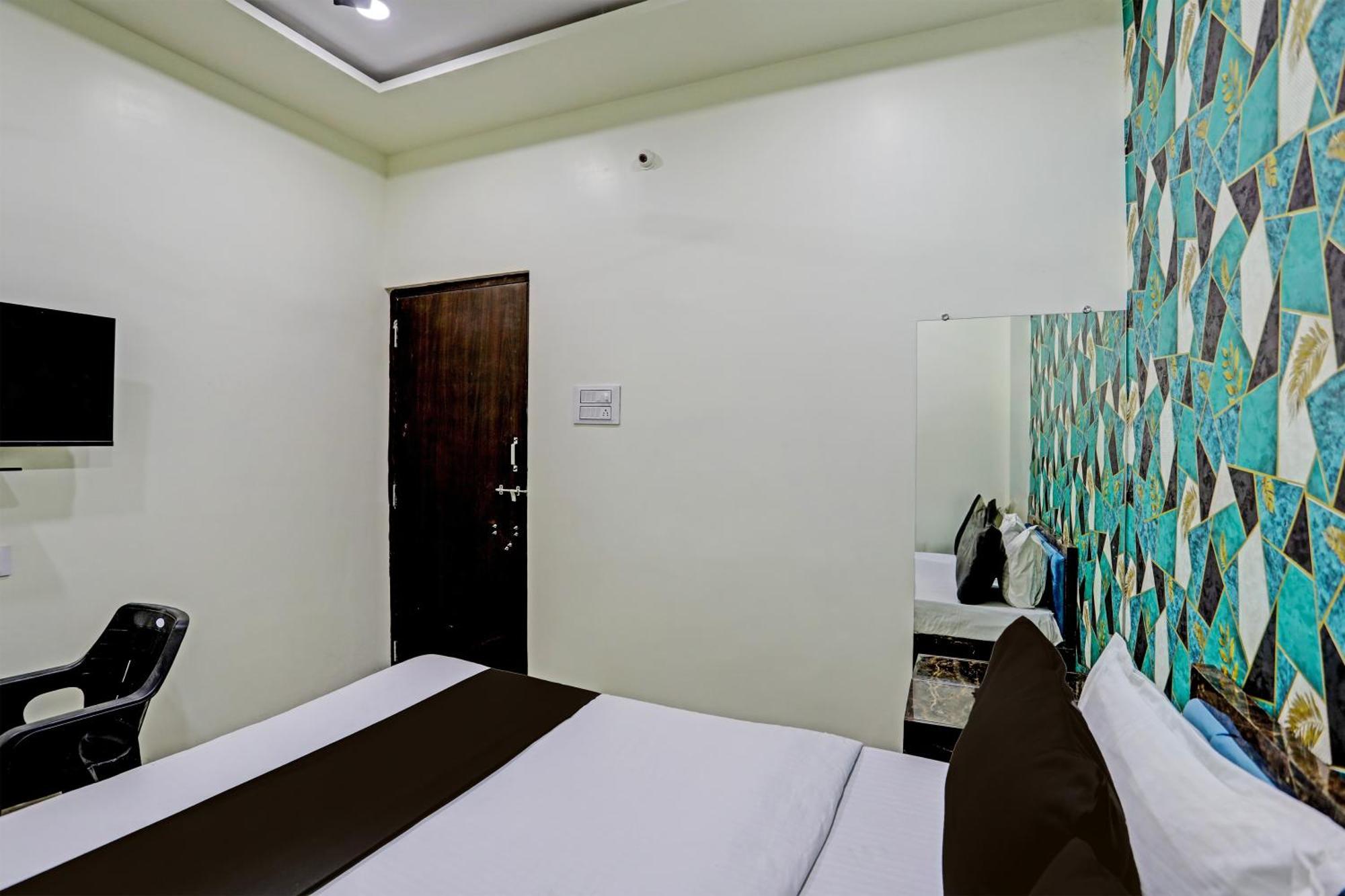 Hotel O P S Nagpur Exteriör bild