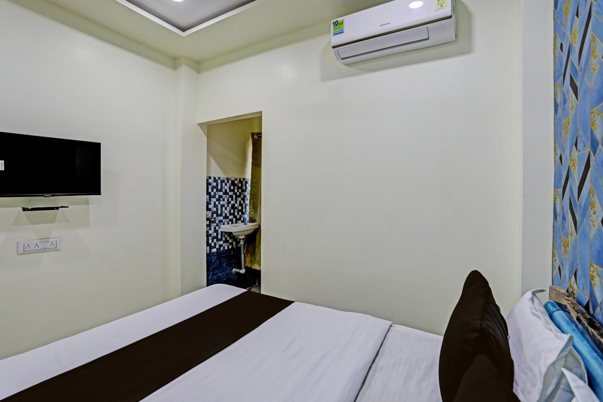 Hotel O P S Nagpur Exteriör bild