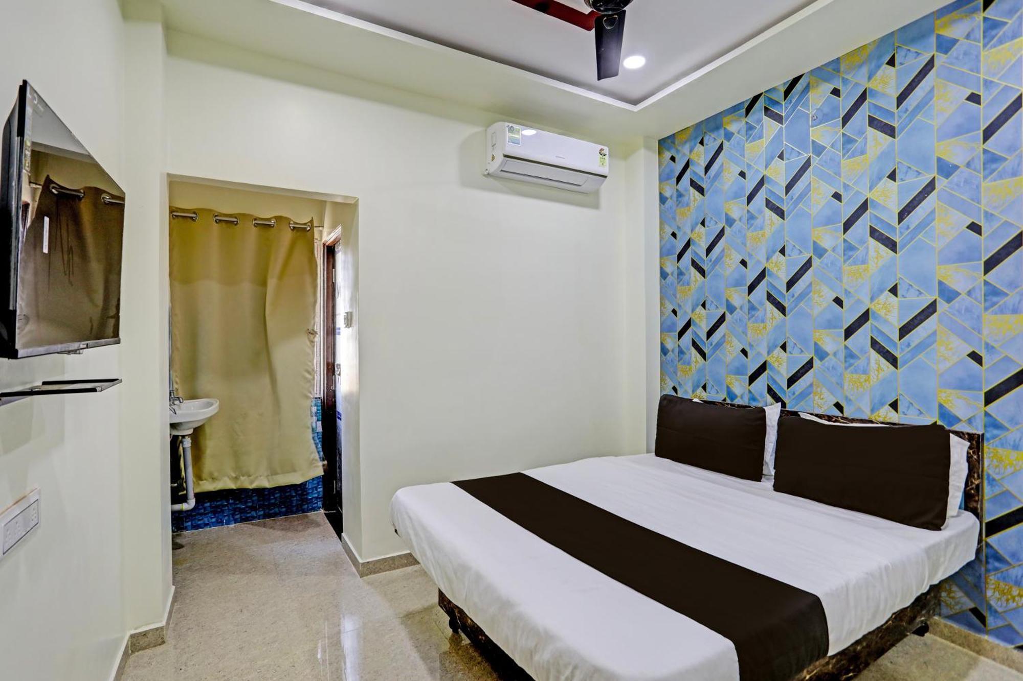 Hotel O P S Nagpur Exteriör bild