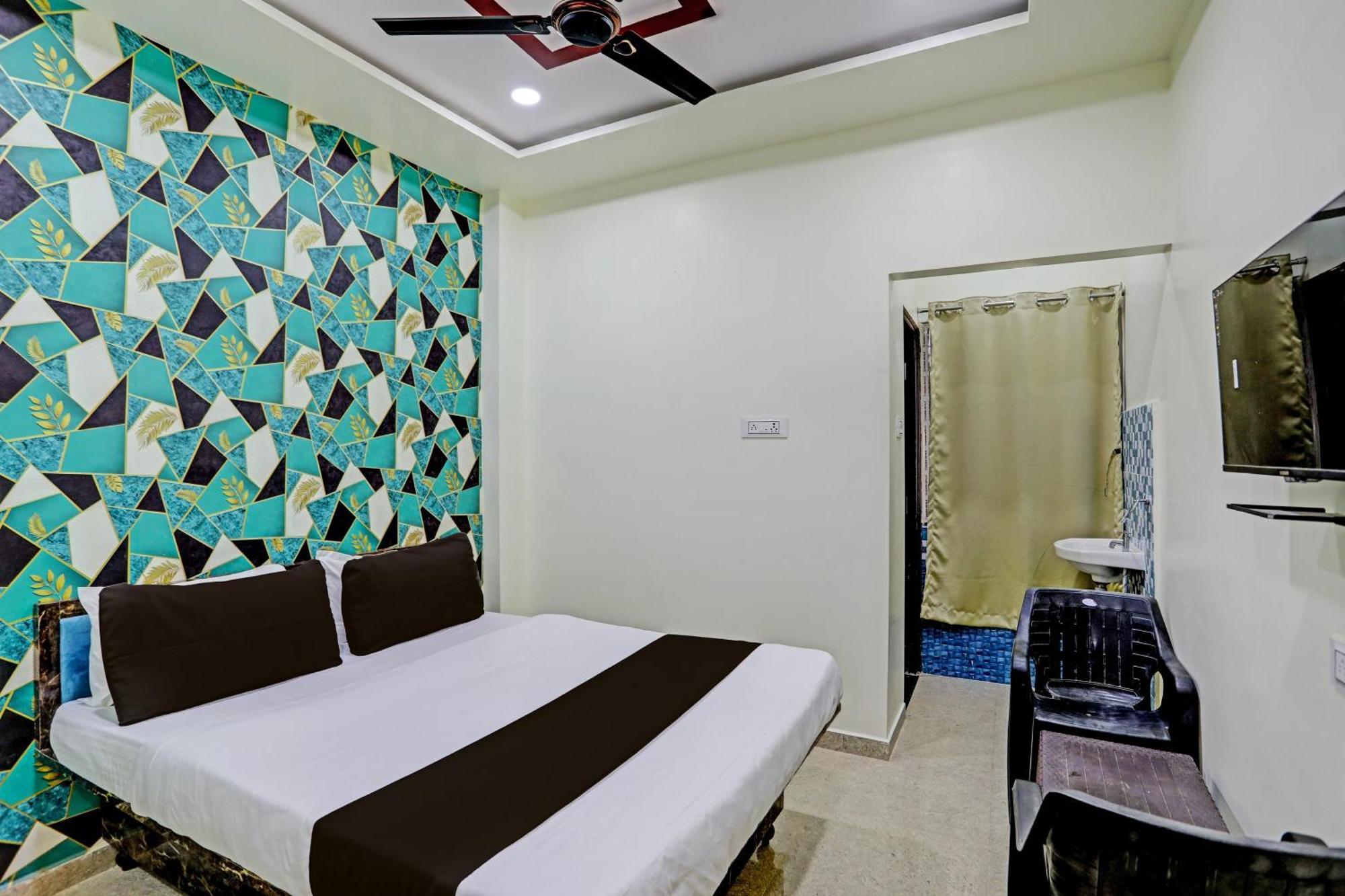 Hotel O P S Nagpur Exteriör bild